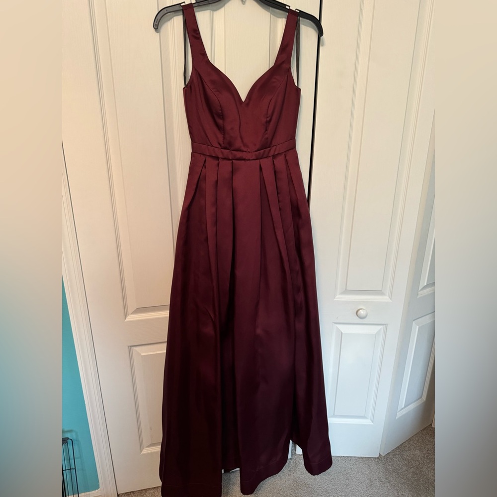 Elegant Burgundy Evening Gown